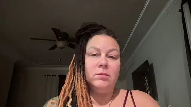 Snapshot of number1slut chatting on February 4, 2026, 12:22 pm number1slut online show from February 4, 2026, 12:22 pm