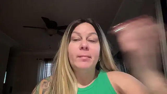 Snapshot of number1slut chatting on February 27, 2026, 1:11 pm number1slut online show from February 27, 2026, 1:11 pm