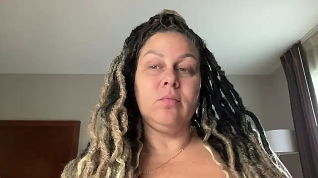 Snapshot of number1slut chatting on May 10, 2026, 9:42 pm number1slut online show from May 10, 2026, 9:42 pm