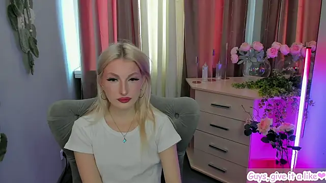Sarrah blush online show from September 25, 2025, 8:18 am