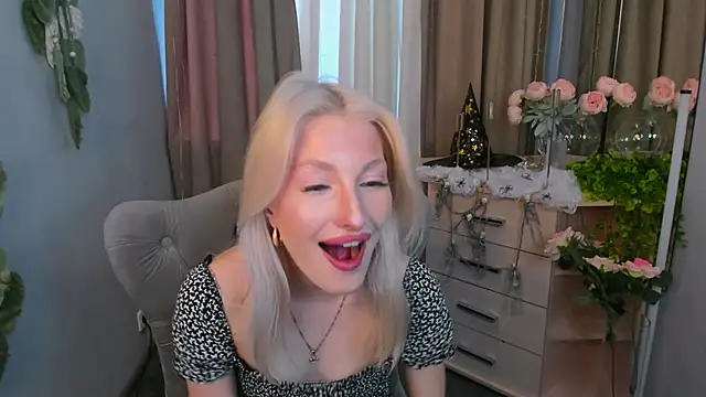 Sarrah blush online show from October 21, 2025, 1:12 pm