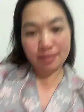 Snapshot of Nhung584 chatting on October 22, 2025, 12:38 pm Nhung584 online show from October 22, 2025, 12:38 pm