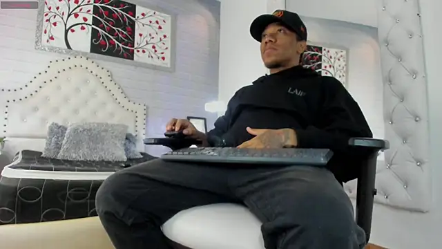 Yan king1 online show from October 9, 2025, 4:43 am