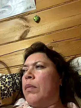 Kiravix online show from October 31, 2025, 7:15 pm