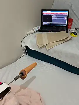 Ozge-SluttyScream69 online show from March 26, 2026, 11:43 pm