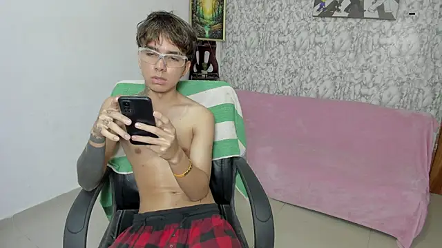 maxxis eli online show from October 9, 2025, 4:10 am