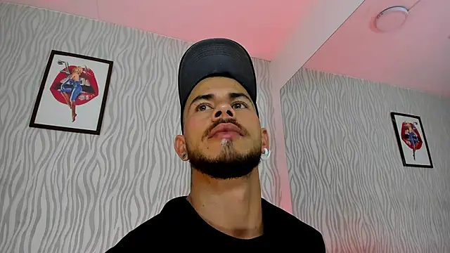 dylan jacobx online show from November 14, 2025, 3:27 am