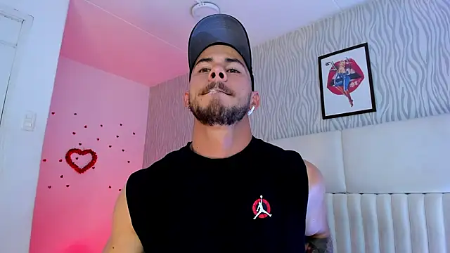 dylan jacobx online show from November 26, 2025, 3:07 am