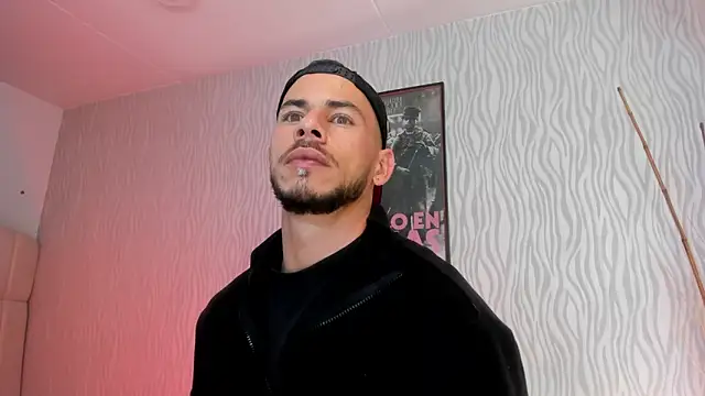 Snapshot of dylan_jacobx chatting on February 23, 2026, 2:31 am dylan jacobx online show from February 23, 2026, 2:31 am