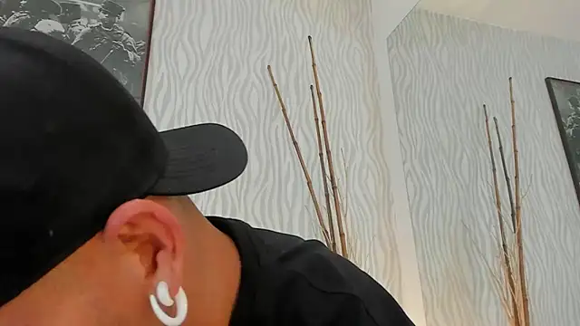 dylan jacobx online show from June 7, 2026, 3:54 am