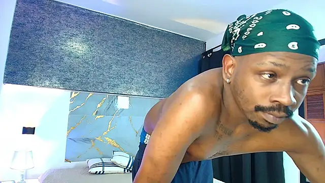 muller asher online show from November 15, 2025, 11:43 pm