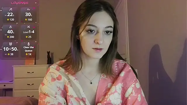Snapshot of white_liillyy chatting on April 22, 2026, 8:21 pm white liillyy online show from April 22, 2026, 8:21 pm
