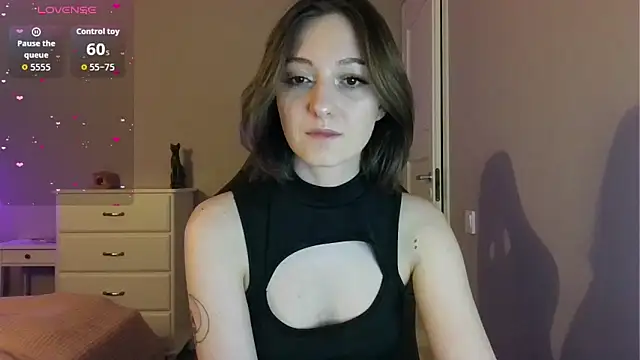 Snapshot of white_liillyy chatting on May 20, 2026, 8:26 pm white liillyy online show from May 20, 2026, 8:26 pm