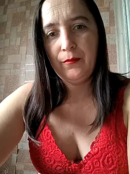 Snapshot of EvelinCutex chatting on October 6, 2025, 11:18 am EvelinCutex online show from October 6, 2025, 11:18 am