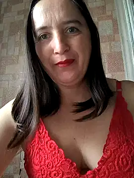 Snapshot of EvelinCutex chatting on October 8, 2025, 6:00 am EvelinCutex online show from October 8, 2025, 6:00 am