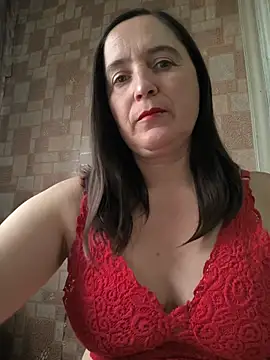 Snapshot of EvelinCutex chatting on November 5, 2025, 11:32 am EvelinCutex online show from November 5, 2025, 11:32 am