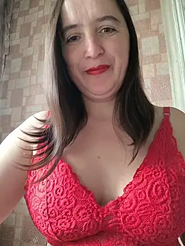 Snapshot of EvelinCutex chatting on November 14, 2025, 6:45 am EvelinCutex online show from November 14, 2025, 6:45 am