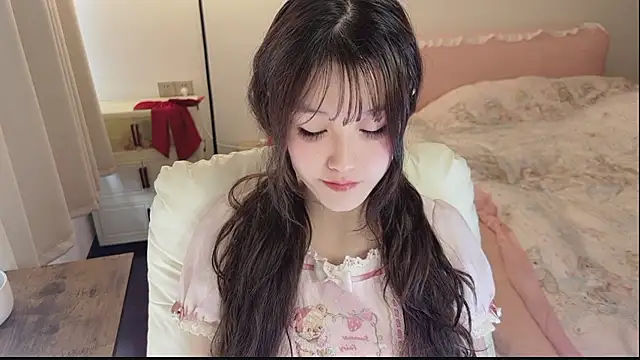 FuFu-puff online show from March 4, 2026, 4:51 am