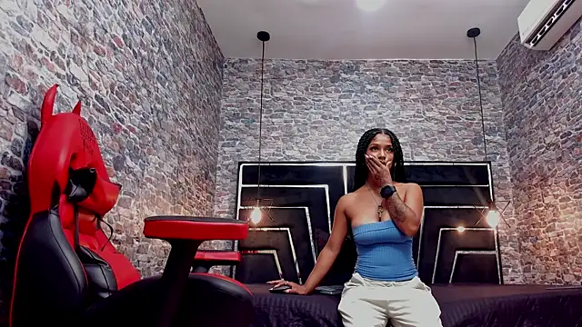 WILD FIREE  online show from March 13, 2026, 7:09 pm