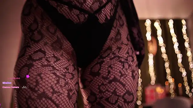 Snapshot of MaryHols chatting on December 21, 2025, 4:47 pm MaryHols online show from December 21, 2025, 4:47 pm