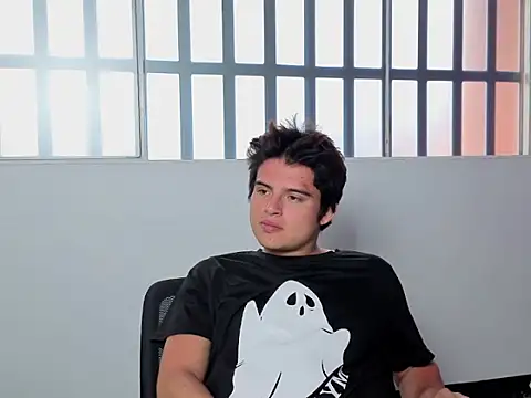 invincible200 online show from October 30, 2025, 1:56 pm