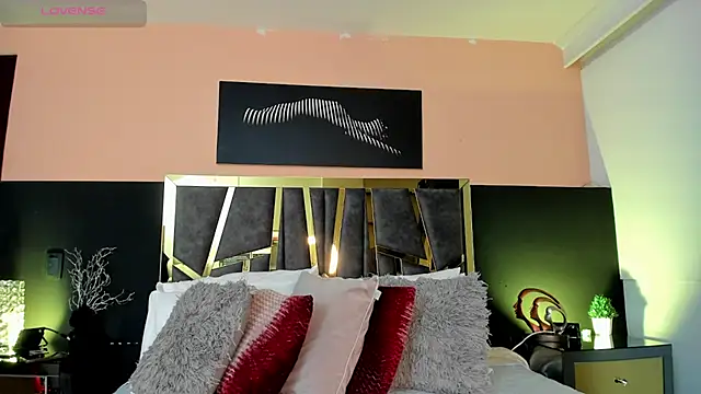 ScarletTorres online show from December 4, 2025, 7:11 pm