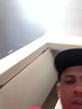 paulinhogostosinho online show from January 18, 2026, 4:16 am