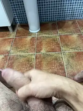 Pollon1994 online show from November 28, 2025, 10:45 pm