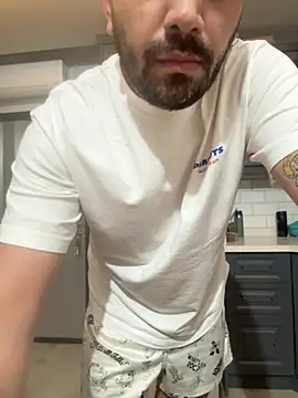 mooting01 online show from April 4, 2026, 3:42 pm