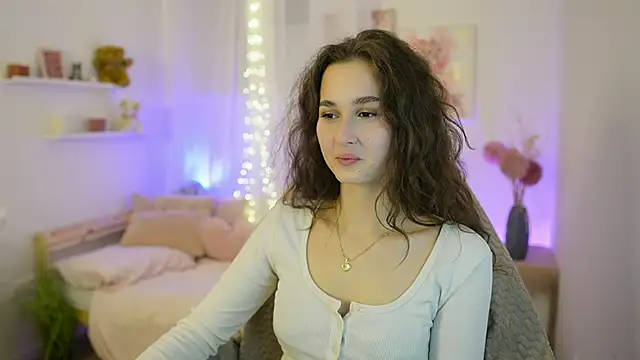 Annita Grey online show from December 15, 2025, 7:40 pm