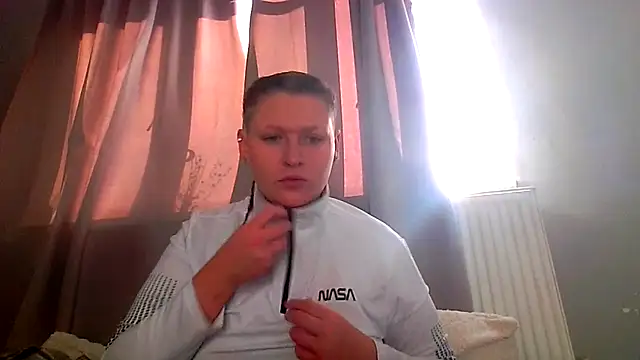 Snapshot of RUBY-ROSE-SWINGS chatting on October 27, 2025, 9:46 am RUBY-ROSE-SWINGS online show from October 27, 2025, 9:46 am