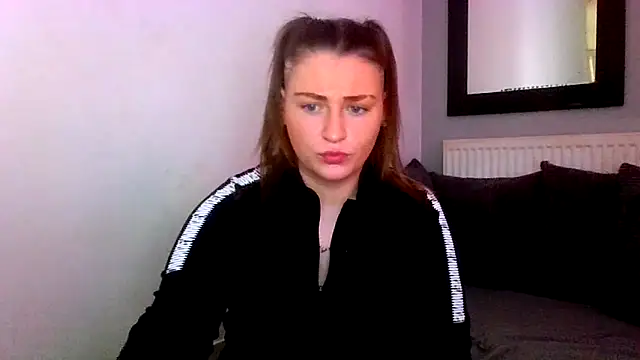 Snapshot of RUBY-ROSE-SWINGS chatting on February 12, 2026, 9:48 am RUBY-ROSE-SWINGS online show from February 12, 2026, 9:48 am