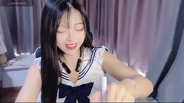 Cicicici-cc online show from October 27, 2025, 2:37 am