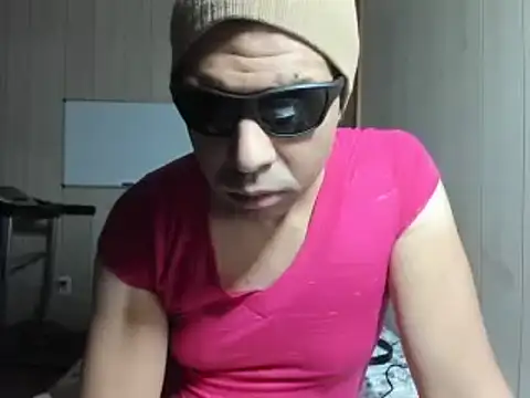 NaturalBeautyQueen online show from November 18, 2025, 10:31 am