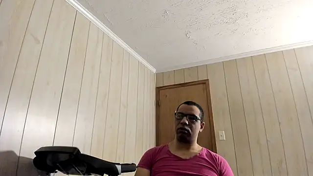 NaturalBeautyQueen online show from July 17, 2026, 11:28 am