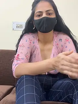 Snapshot of SashaPatel chatting on November 28, 2025, 3:20 am SashaPatel online show from November 28, 2025, 3:20 am