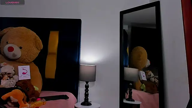 Snapshot of Evan_Storn chatting on November 8, 2025, 4:01 am Evan Storn online show from November 8, 2025, 4:01 am