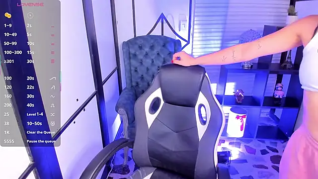 Snapshot of NahomiRichards_ chatting on November 28, 2025, 9:01 am NahomiRichards online show from November 28, 2025, 9:01 am