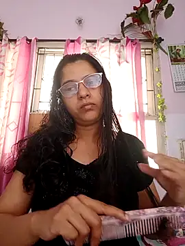 Snapshot of thanusi_2 chatting on October 23, 2025, 7:18 am thanusi 2 online show from October 23, 2025, 7:18 am