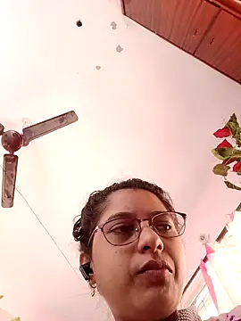 Snapshot of thanusi_2 chatting on November 10, 2025, 5:50 am thanusi 2 online show from November 10, 2025, 5:50 am