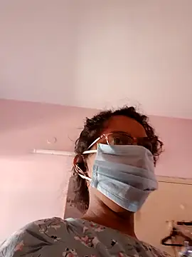 Snapshot of thanusi_2 chatting on December 1, 2025, 6:18 am thanusi 2 online show from December 1, 2025, 6:18 am