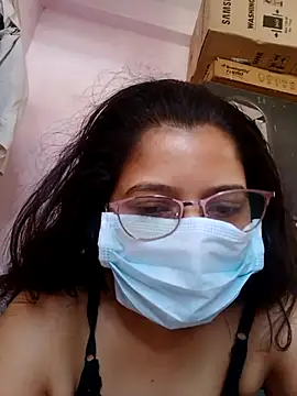 Snapshot of thanusi_2 chatting on January 19, 2026, 6:17 am thanusi 2 online show from January 19, 2026, 6:17 am