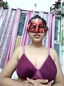 Snapshot of thanusi_2 chatting on February 13, 2026, 4:58 pm thanusi 2 online show from February 13, 2026, 4:58 pm