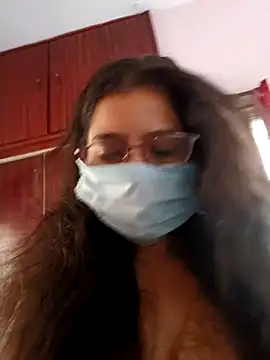 Snapshot of thanusi_2 chatting on February 22, 2026, 7:19 am thanusi 2 online show from February 22, 2026, 7:19 am