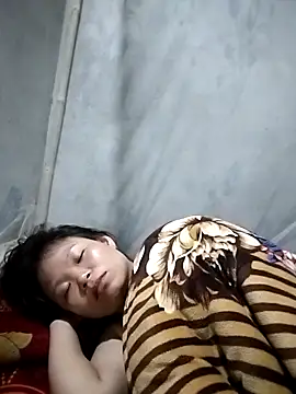 LinhNa999 online show from November 14, 2025, 12:53 am