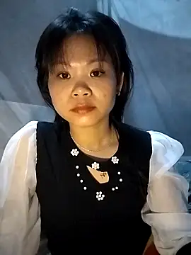 LinhNa999 online show from February 16, 2026, 1:35 am