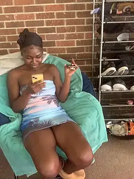 sprinklingfairy online show from October 27, 2025, 3:38 pm