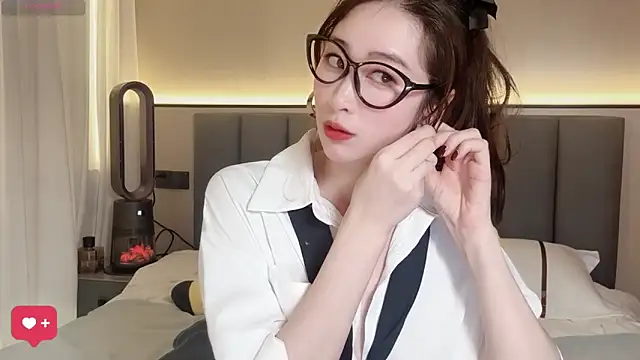 wuyueaini online show from January 7, 2026, 6:49 am