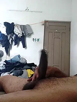 hotbull30 online show from August 3, 2026, 5:17 am