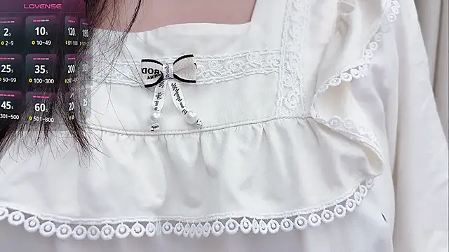 Snapshot of shishi_baby chatting on March 4, 2026, 2:39 am shishi baby online show from March 4, 2026, 2:39 am